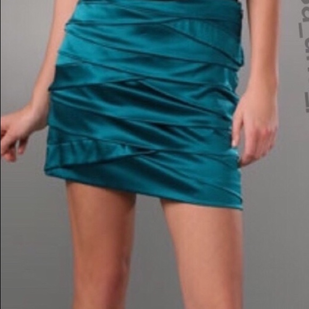 Diane Von Furstenberg tiered silk  mini skirt 4